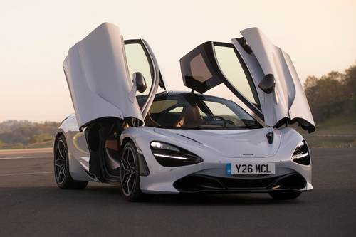 McLaren 720S Coupe Exterior. Options Shown.