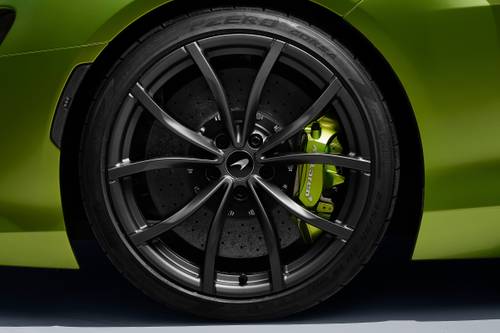 McLaren Artura Coupe Wheel