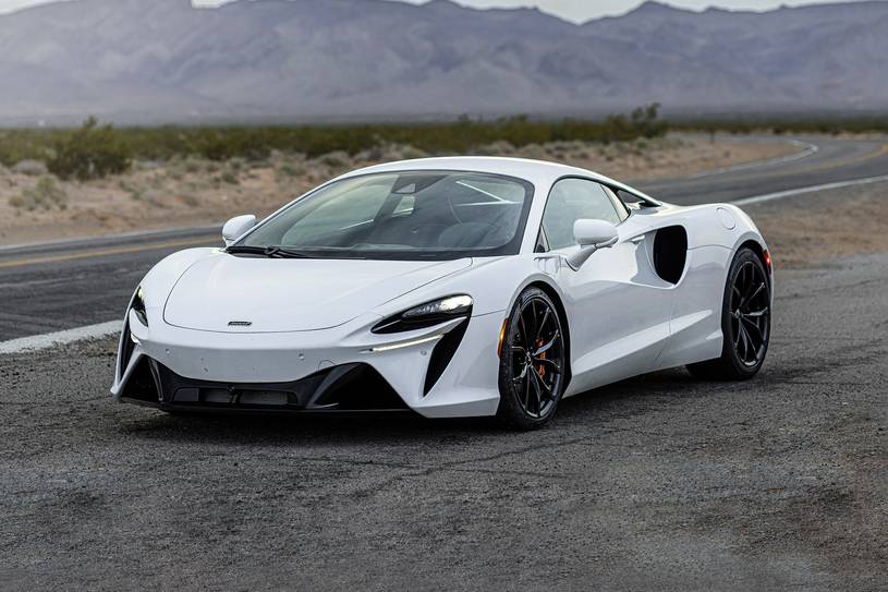 2027 McLaren Artura Coupe Exterior 2027 McLaren Artura Coupe Exterior