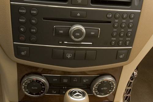 2010 Mercedes-Benz C-Class C300 Luxury Sedan Center Console