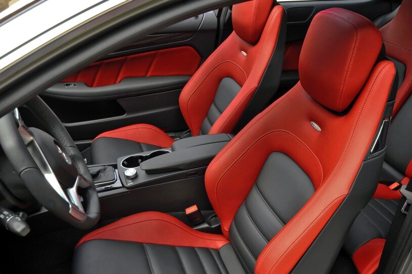 12 Mercedes Benz C Class Pictures 336 Photos Edmunds