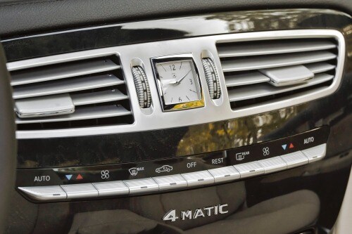 2012 Mercedes-Benz CL-Class CL550 4MATIC Coupe Center Console