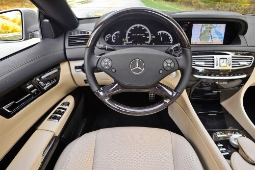 2012 Mercedes-Benz CL-Class CL550 4MATIC Coupe Dashboard