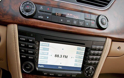 2008 Mercedes-Benz CLS-Class CLS550 Center Console