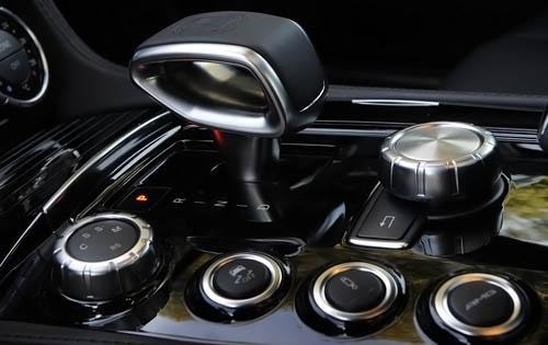 2012 Mercedes-Benz CLS-Class CLS63 AMG Center Console