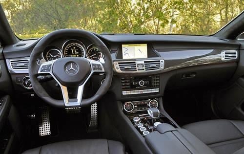 2012 Mercedes-Benz CLS-Class CLS63 AMG Dashboard