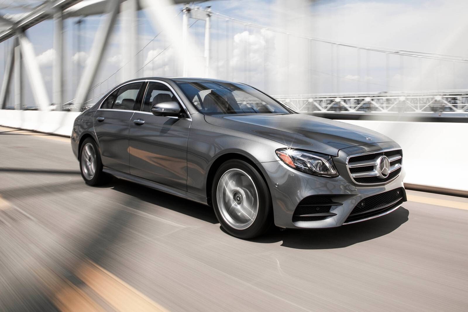 Best Midsize Sedans Top Rated Midsize Cars For 2020 Edmunds