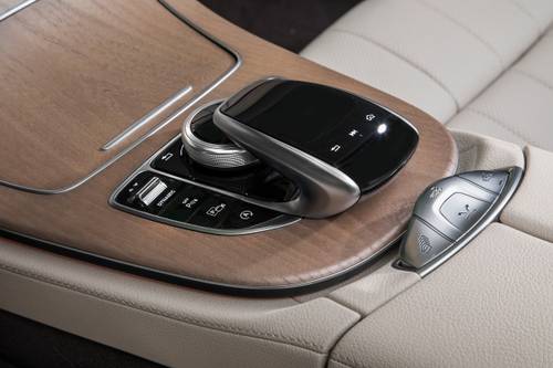 2020 Mercedes-Benz E-Class E 450 4MATIC Convertible Shifter