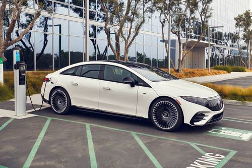 2025 Mercedes-Benz EQS AMG EQS Sedan Lifestyle Exterior
