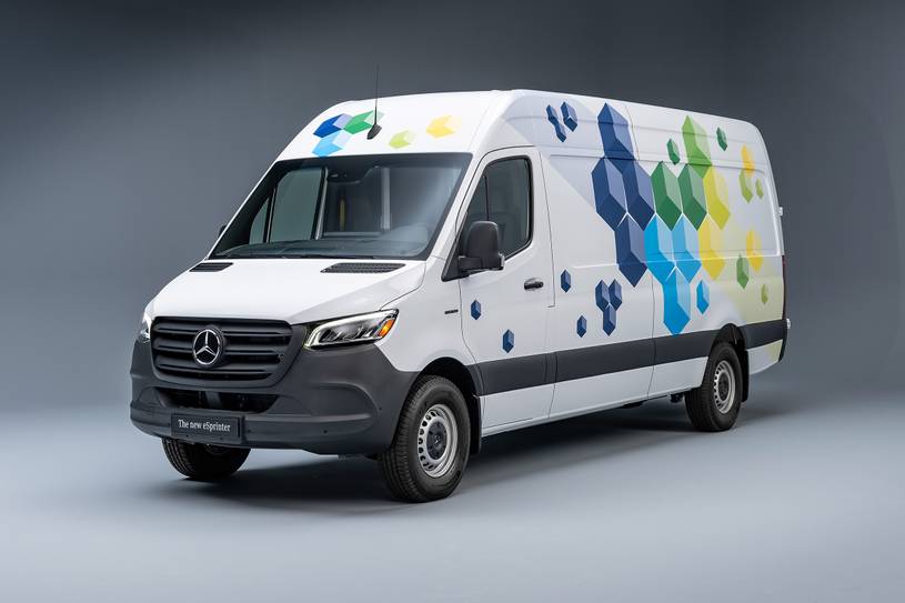 2024 Mercedes-Benz eSprinter 2500 170" WB Cargo Van Exterior