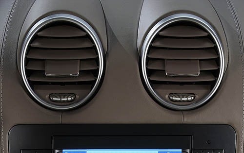 2007 Mercedes-Benz G-Class GL450 Center Console
