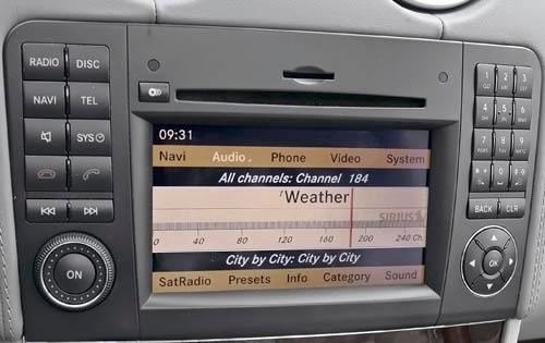 2010 Mercedes-Benz GL-Class GL350 BlueTEC Center Console