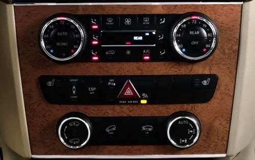 2010 Mercedes-Benz GL-Class GL450 4MATIC Center Console