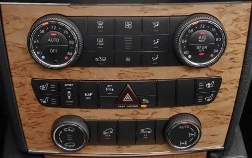 2010 Mercedes-Benz GL-Class GL550 Center Console