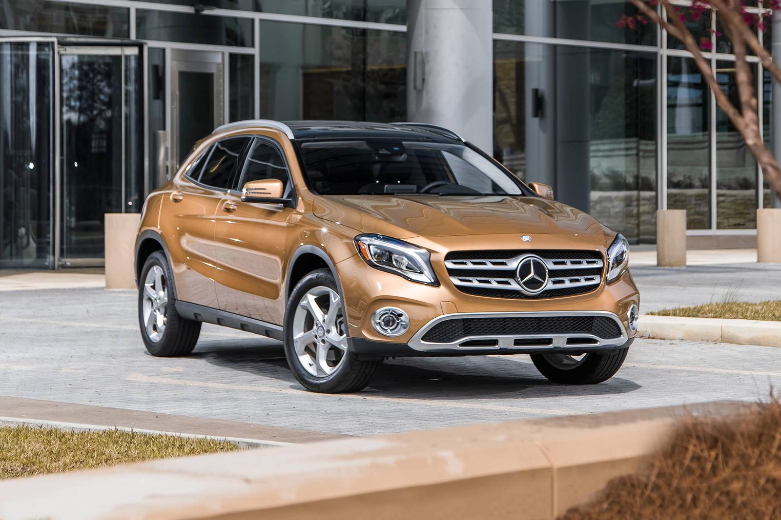 2020 Mercedes Benz Gla Class Prices Reviews And Pictures Edmunds