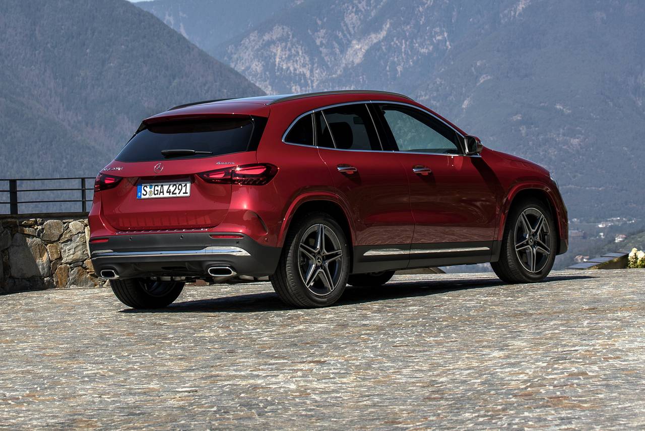 2026 Mercedes-Benz GLA 250 4MATIC OEM exterior
