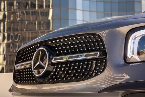 2020 Mercedes-Benz GLB-Class GLB 250 4MATIC 4dr SUV Front Badge