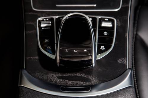 2019 Mercedes-Benz GLC-Class GLC 300 4MATIC 4dr SUV Aux Controls