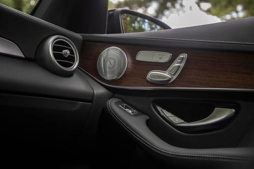 2022 Mercedes-Benz GLC-Class GLC 300 4MATIC 4dr SUV Interior Detail