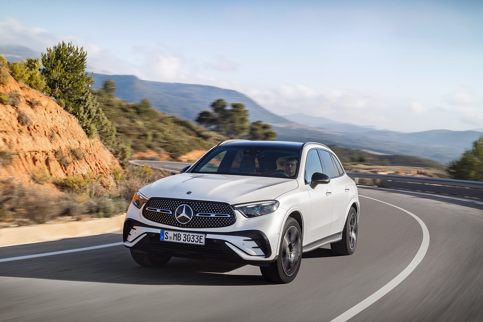 The 2023 Mercedes-Benz GLC Is All-New but Extremely Familiar