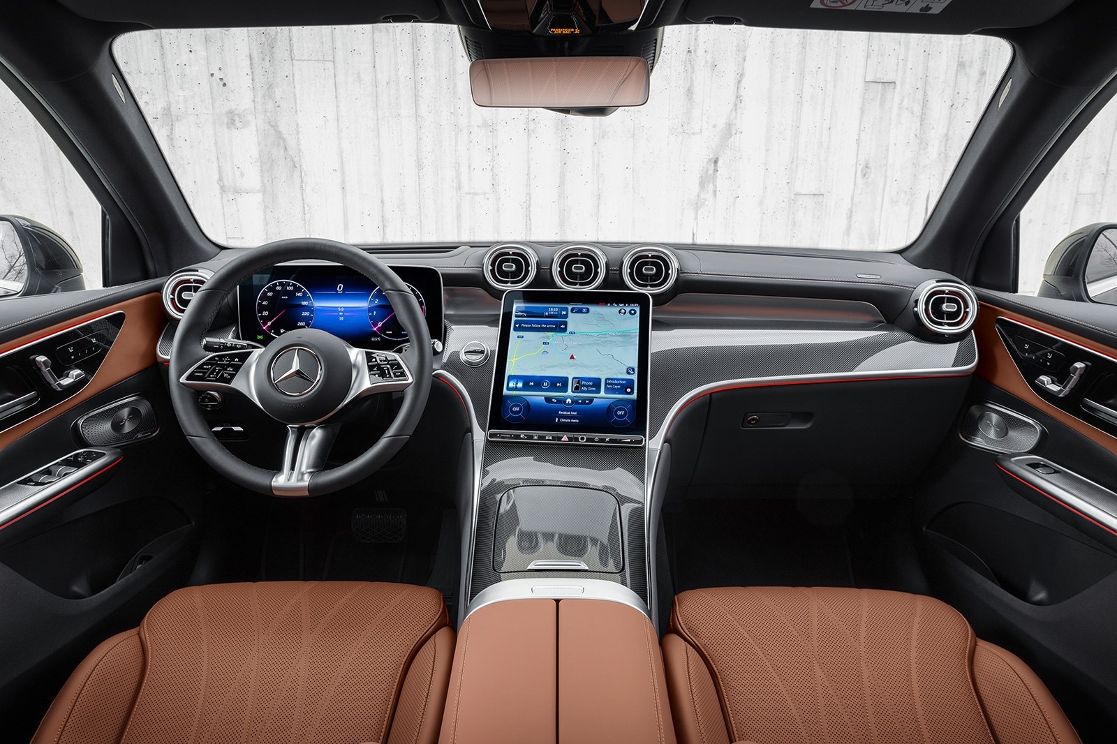 The 2023 Mercedes-Benz GLC Is All-New but Extremely Familiar | Edmunds