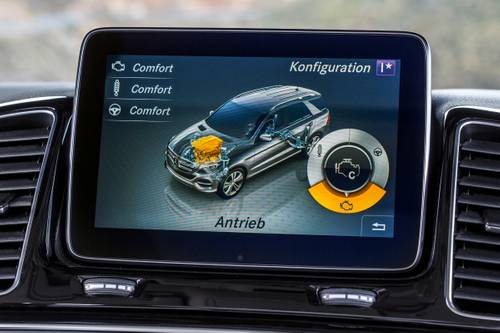 2016 Mercedes-Benz GLE-Class GLE 550e 4MATIC 4dr SUV Center Console