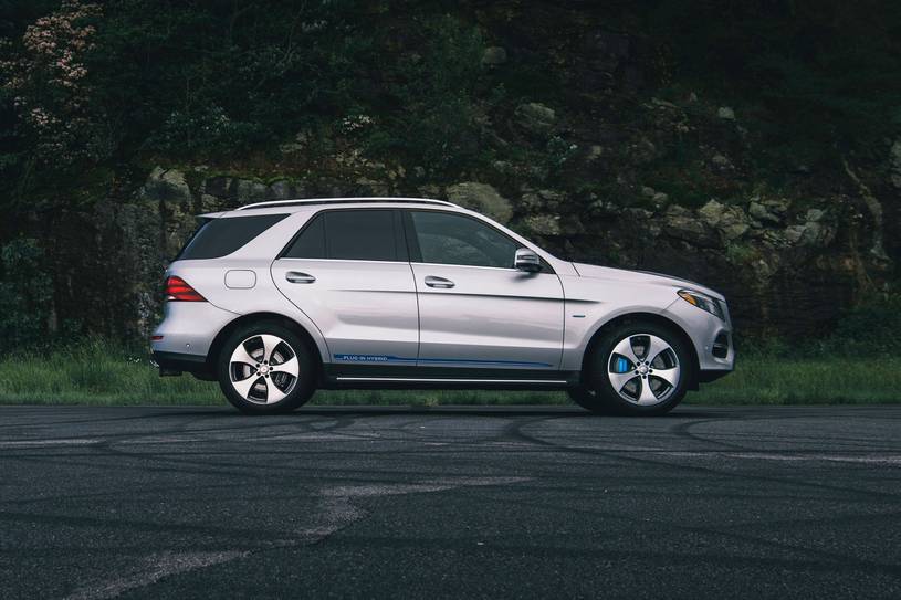 2017 Mercedes-Benz GLE-Class Pictures - 152 Photos | Edmunds
