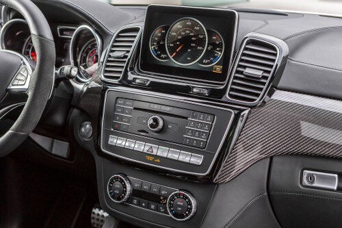 2017 Mercedes-Benz GLE-Class GLE550e 4MATIC 4dr SUV Center Console. Euro Spec Shown.