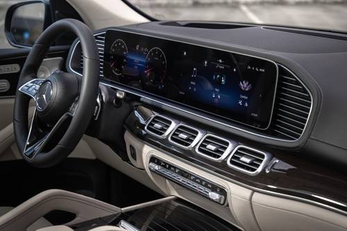 2025 Mercedes-Benz GLE-Class GLE 450 4MATIC 4dr SUV Interior Detail