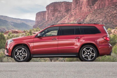 Used 2017 Mercedes Benz Gls Cl 63 Amg Review Ratings Edmunds 2017 Mercedes Benz Gls Cl Gls550 4matic 4dr Suv Exterior