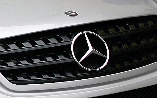 2008 Mercedes-Benz M-Class ML350 Front Grille and Badging