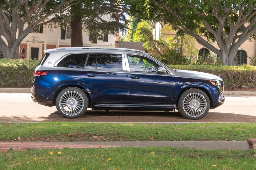 2022 Mercedes-Benz Maybach GLS Pictures - 90 Photos | Edmunds