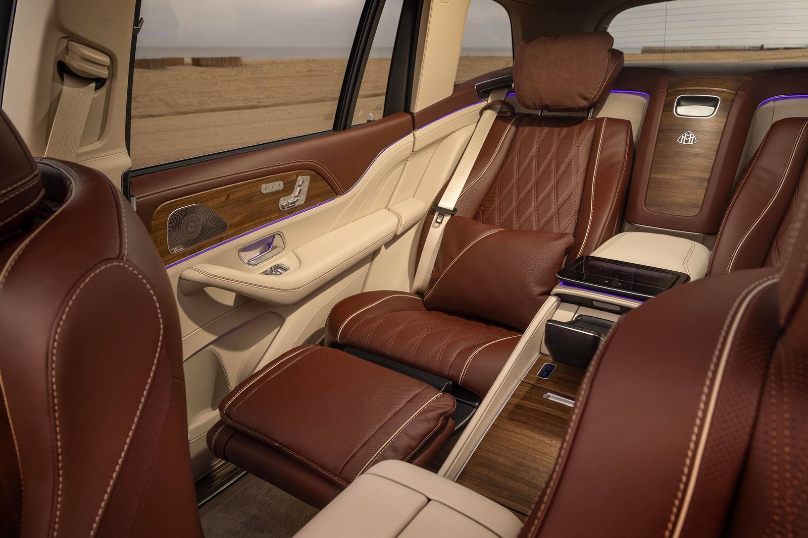 Mercedes Benz Maybach GLS interior