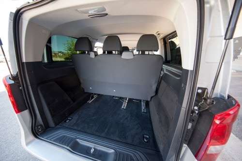 2017 Mercedes-Benz Metris Passenger Minivan Cargo Area