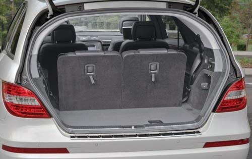 2011 Mercedes-Benz R-Class R350 4MATIC Cargo Area Shown