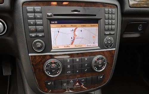 2011 Mercedes-Benz R-Class R350 4MATIC Navigation System Detail Shown