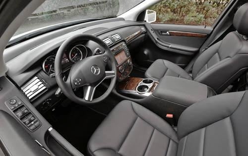 2011 Mercedes-Benz R-Class R350 4MATIC Interior Shown