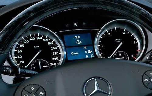 2011 Mercedes-Benz R-Class R350 BlueTEC Instrument Cluster Shown
