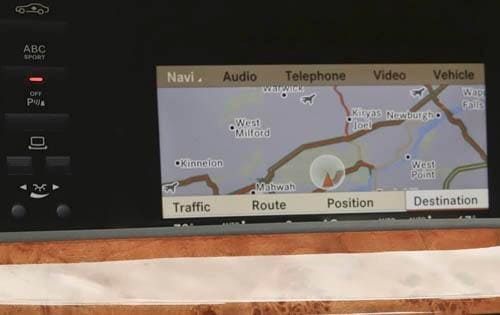2010 Mercedes-Benz S-Class S600 Center Console Shown