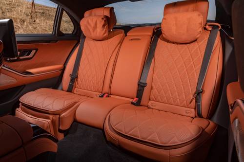 Mercedes-Benz S-Class S 580 4MATIC Sedan Rear Interior