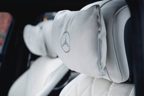 2024 Mercedes-Benz S-Class S 580e 4MATIC Sedan Interior Detail