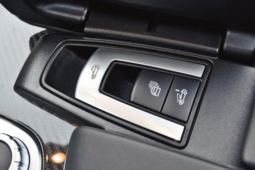 2014 Mercedes-Benz SL-Class SL65 AMG Convertible Top Control Lever Detail