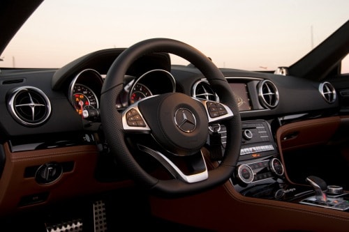 Mercedes-Benz SL-Class SL 450 Convertible Steering Wheel Detail