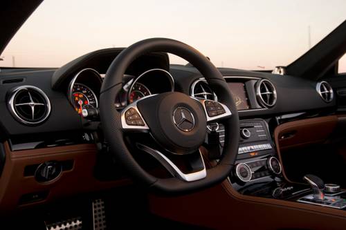 Mercedes-Benz SL-Class SL 450 Convertible Steering Wheel Detail