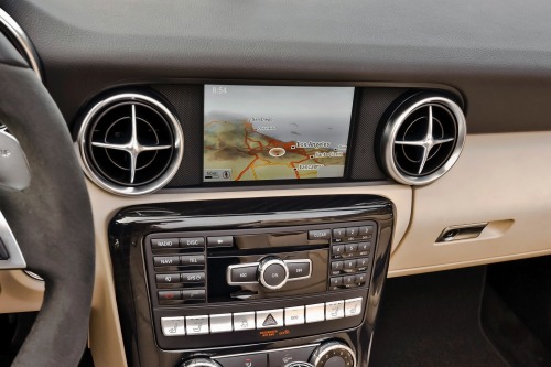 2014 Mercedes-Benz SLK-Class SLK55 AMG Convertible Center Console