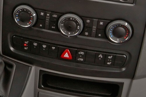 2010 Mercedes-Benz Sprinter 2500 170 WB Cargo Cargo Van Center Console