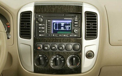 2006 Mercury Mariner Hybrid Consumer Reviews 30 Car Edmunds 2006 Mercury Mariner Hybrid Center Console