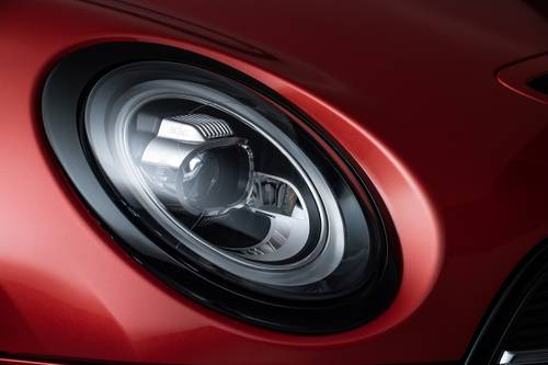 MINI Clubman Cooper S 4dr Hatchback Headlamp Detail