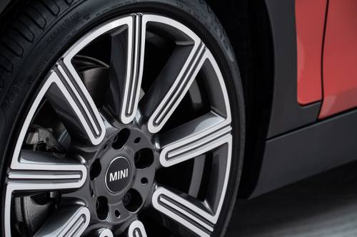 MINI Clubman Cooper S 4dr Hatchback Exterior Detail