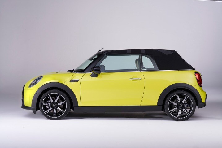 2022 Mini Convertible.